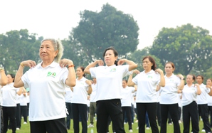 Màn đồng diễn dưỡng sinh hoành tráng chưa từng có