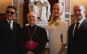 Giám khảo rút lui, tố cuộc thi Hoa hậu Hoàn vũ 2025 gian lận