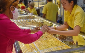 Giá vàng hôm nay 21-11: Tiếp tục suy yếu