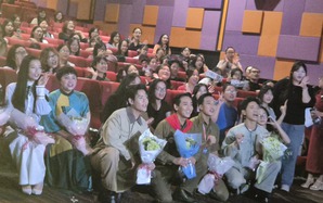 Tạ, Cường, Tú của "Mưa đỏ" khuấy đảo khán giả Liên hoan phimi Việt Nam lần XXIV