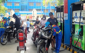 Lộ trình bắt buộc dùng xăng E10