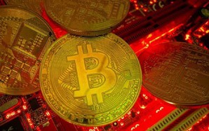 Điều gì đang khiến Bitcoin mất giá dữ dội?