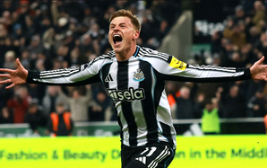 Man City nếm trái đắng trước Newcastle, phản ứng VAR bỏ qua lỗi