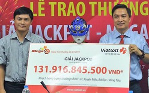 Vì sao người trúng số được phép đeo mặt nạ?