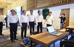 Hình ảnh Phó Thủ tướng Bùi Thanh Sơn tổng duyệt Diễn đàn Kinh tế Mùa thu tại TPHCM