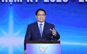 Thủ tướng: Doanh nhân trẻ cần tiên phong đưa sản phẩm Việt vươn ra thế giới