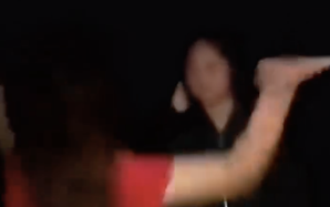 Vụ cô gái bị bắt quỳ, tát mặt: Có thể xử lý tội gì?