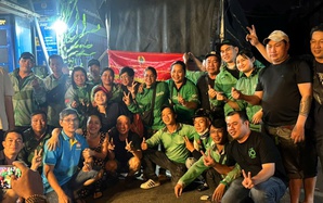 Tài xế xe ôm công nghệ ở TPHCM hỗ trợ người dân vùng lũ