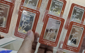 Giá bạc hôm nay 29-11: Đồng loạt lập đỉnh kỷ lục