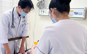 Công an làm việc với tiệm bánh mì cóc Cô Bích