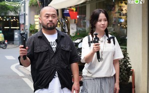 "Mợ ngố" Song Ji-hyo du hí TP HCM, sốc khi ăn trứng vịt lộn