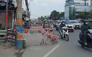 Tháo dỡ đoạn cống hộp để giảm kẹt xe