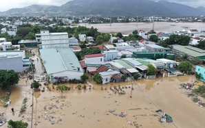 Nha Trang ngập sâu, dự án kênh thoát lũ "nằm trên giấy"