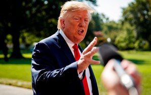 Ông Donald Trump cảnh báo phải “thực tế”, cần “câu trả lời” từ Ukraine