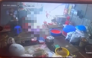 Nghi án chồng chém vợ rồi tự đâm mình trong nhà riêng ở Tây Ninh