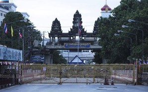 Campuchia đóng cửa biên giới, Thái Lan "tiếp tục hành động quân sự"
