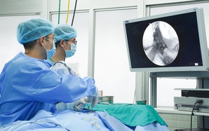 10 năm sống chung với u tuyến yên làm mờ mắt, bệnh nhân hồi sinh nhờ công nghệ mới 4K