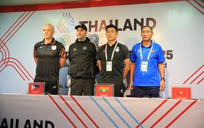 HLV Mai Đức Chung thận trọng trước tuyển nữ Malaysia