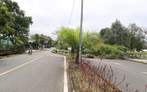 Độc lạ Đà Nẵng: Đường "cong mềm mại" vì ngôi nhà án ngữ ngay giữa đường