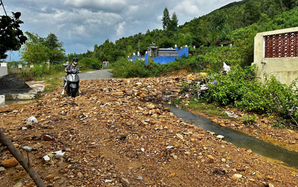 Nơm nớp lo Nghĩa trang Hòa Sơn sạt lở