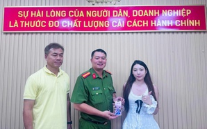 Nữ hành khách Trung Quốc tá hỏa sau khi rời taxi
