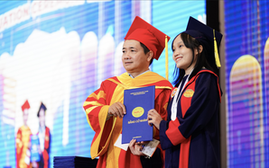 Mang tri thức và nhân cách để phụng sự xã hội