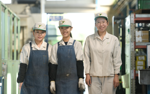 Mỗi tháng hơn 12.000 lao động ra nước ngoài làm việc