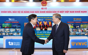 BV Tâm Anh giới thiệu công nghệ Robot AI tại triển lãm Thành tựu Y tế nổi bật ở tòa nhà Quốc hội