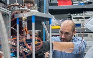 NASA chế tạo loại pin tuổi thọ 400 năm
