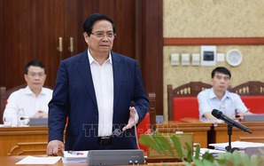 Thủ tướng chủ trì làm việc với Ban Thường vụ 
các Tỉnh ủy Tây Ninh và Tuyên Quang