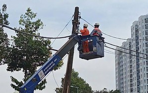 Di dời trụ điện giữa đường