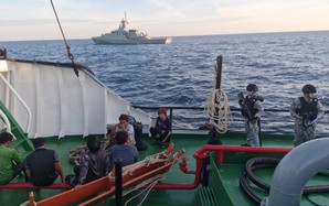 Thái Lan bắt tàu nghi buôn lậu "hàng chiến lược" cho Campuchia