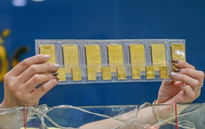 Một ngân hàng dự báo giá vàng có thể lên 6.000 USD/ounce, dầu khó vượt 100 USD/thùng