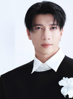 S.T Sơn Thạch  là ứng viên giải Mai Vàng lần thứ 31-2025 hạng mục Nam ca sĩ được yêu thích nhất