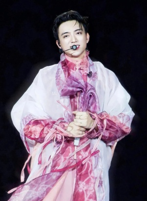 SOOBIN là ứng viên giải Mai Vàng lần thứ 31-2025 hạng mục Nam ca sĩ được yêu thích nhất