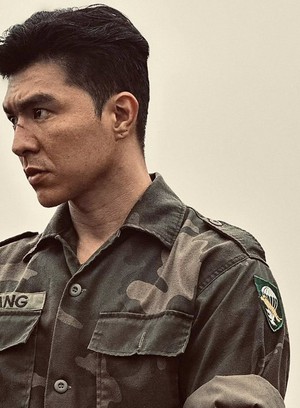 Steven Nguyễn trong "Mưa đỏ"