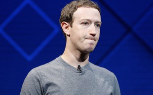 Mark Zuckerberg dừng bán cổ phiếu Facebook để duy trì quyền lực