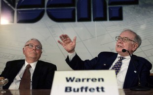 “Cánh tay phải” của Warren Buffett tại đế chế đầu tư là ai?