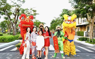 Verosa Park-Khang Điền: Gần 1.000 khách tham dự sự kiện tri ân “Sắc hoa bừng sáng”