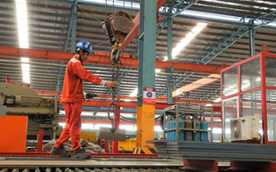 THIẾU HỤT LAO ĐỘNG LÀNH NGHỀ (*): Lấp khoảng trống giữa nhu cầu và thực tế