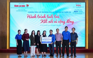 TCL chung tay báo Người Lao Động hỗ trợ các trường học thiệt hại do bão lũ tại miền Trung