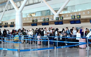 Vé máy bay khứ hồi TPHCM - Hà Nội dịp Tết: Gần 20 triệu đồng!