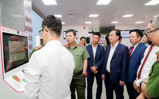 Agribank đồng hành cùng tỉnh Quảng Ninh triển khai mô hình Kiosk thông minh