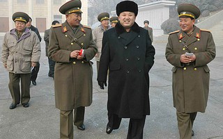 Hai miền Triều Tiên kêu gọi quân đội sẵn sàng chiến đấu