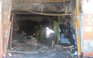 Vụ cháy làm 5 người chết: Ai oán và đổ nát