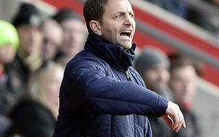 Tim Sherwood thừa hưởng "di sản" 107 triệu bảng của HLV Boas