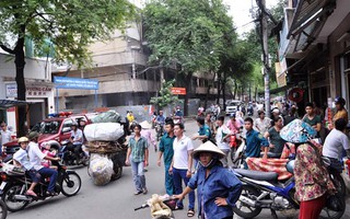 Nhiều người dân Sài Gòn hốt hoảng chỉ vì... tàn thuốc