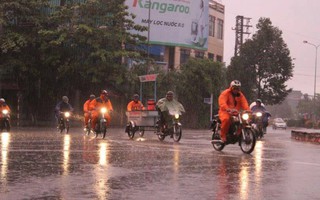 Nồi cháo nghĩa tình của những người đàn ông lãng du trên xe 67