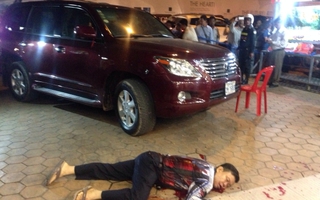 Ông trùm xây dựng Campuchia bị bắn chết gần xe Lexus