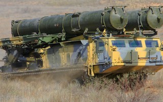 Nga triển khai hệ thống tên lửa S-300 tới Crimea